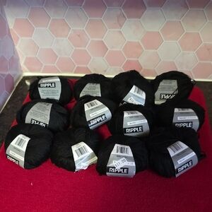 Black Yarn Set for Fiber Arts